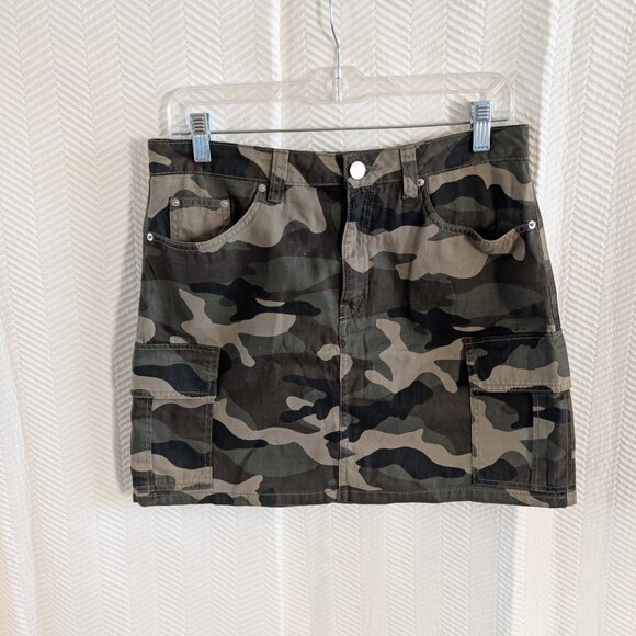 H&M Camo print Army Cargo Mini Skirt Size 8 Cotton - Picture 6 of 11